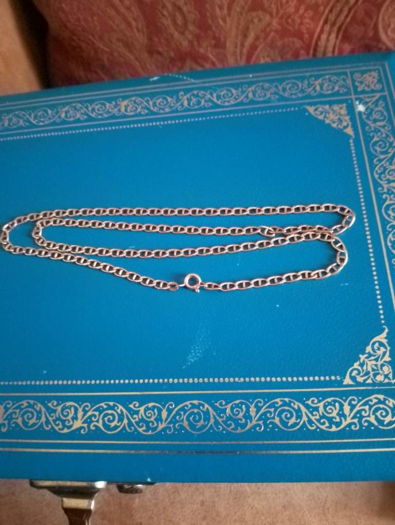 9 CT GOLD HEAVY MARINERS CHAIN 24 INCHES IN LENGTH 