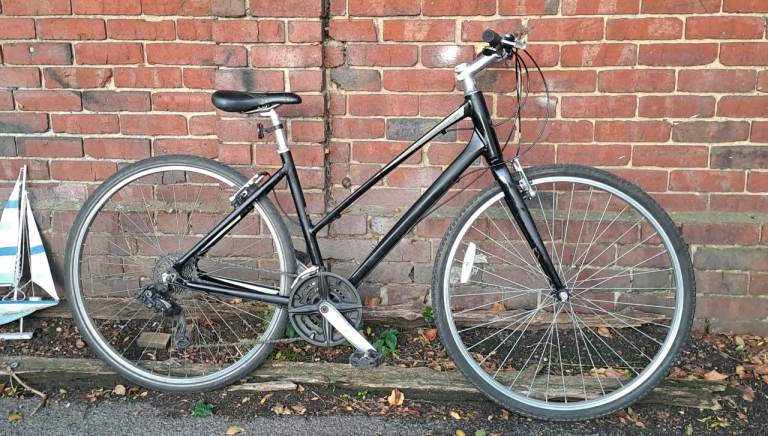 Ladies Giant hybrid aluminium frame townbike 