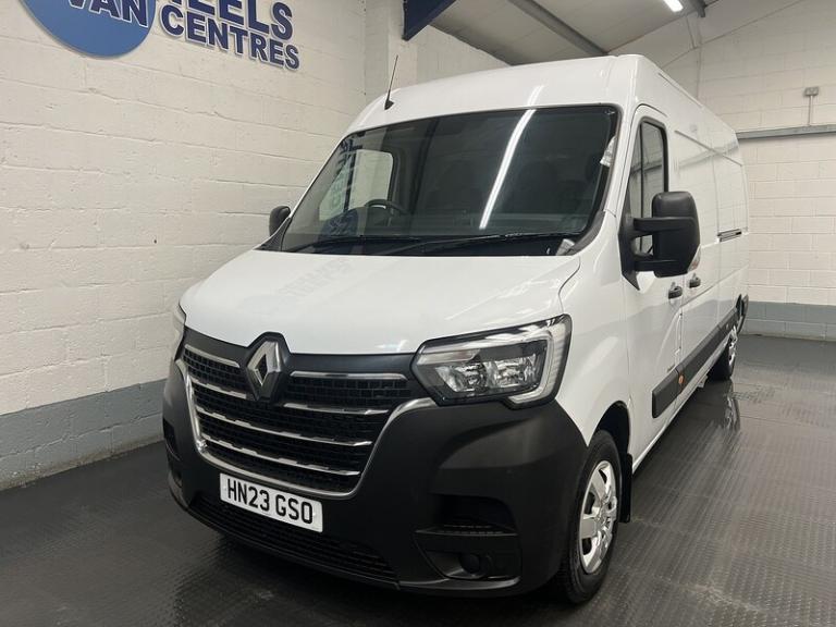 2023 Renault Master Master 2.3 dCi 35 Business+ FWD LWB Medium Roof Euro 6 4dr Panel Van Diesel M...