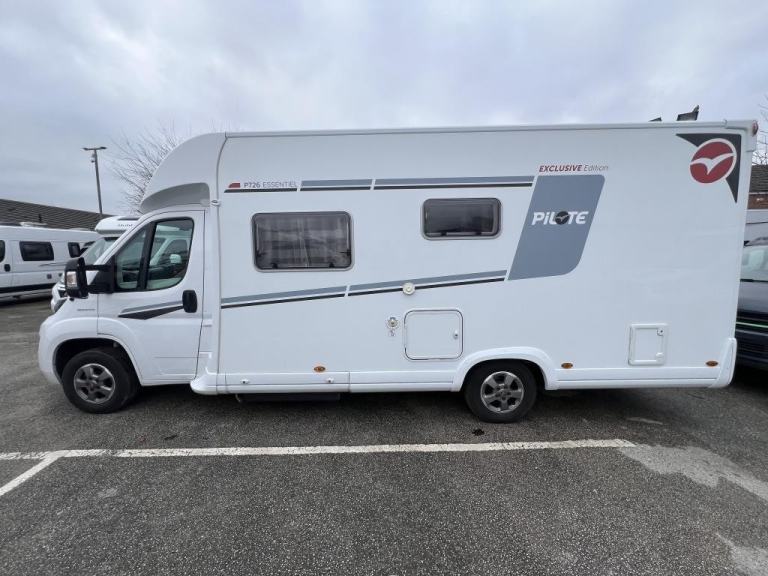 2020 PILOTE P726 Essential Exclusive 