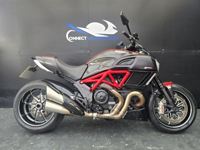 DUCATI DIAVEL CARBON 2015 (64 PLATE) HPI CLEAR