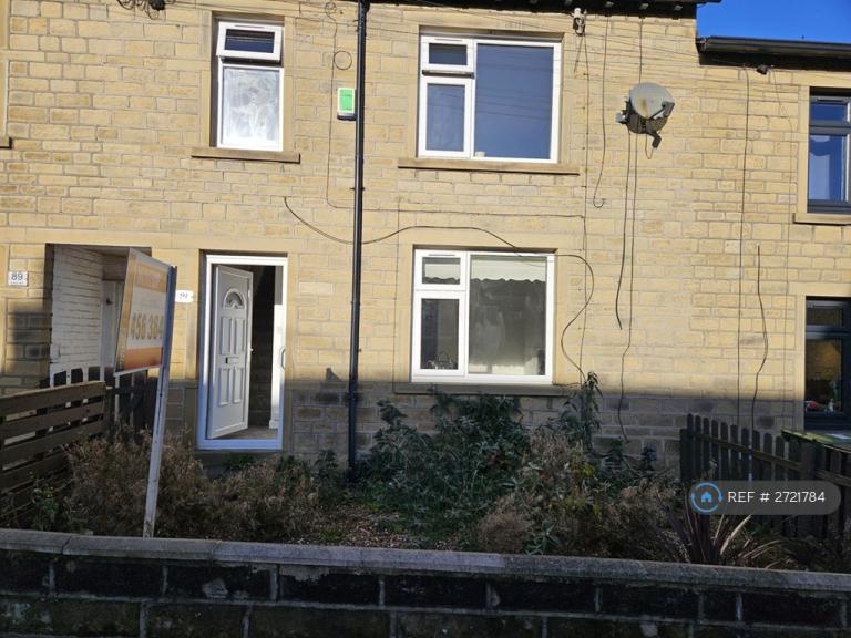 3 bedroom house in Long Lane, Huddersfield, HD5 (3 bed) (#2721784)