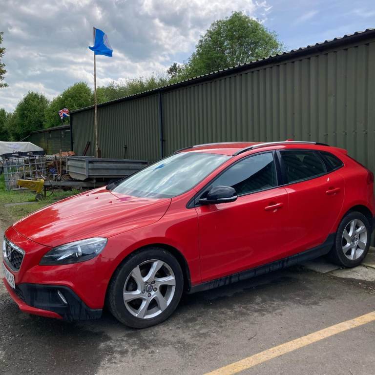 Volvo, V40, Hatchback, 2013, Semi-Auto, 1560 (cc), 5 doors