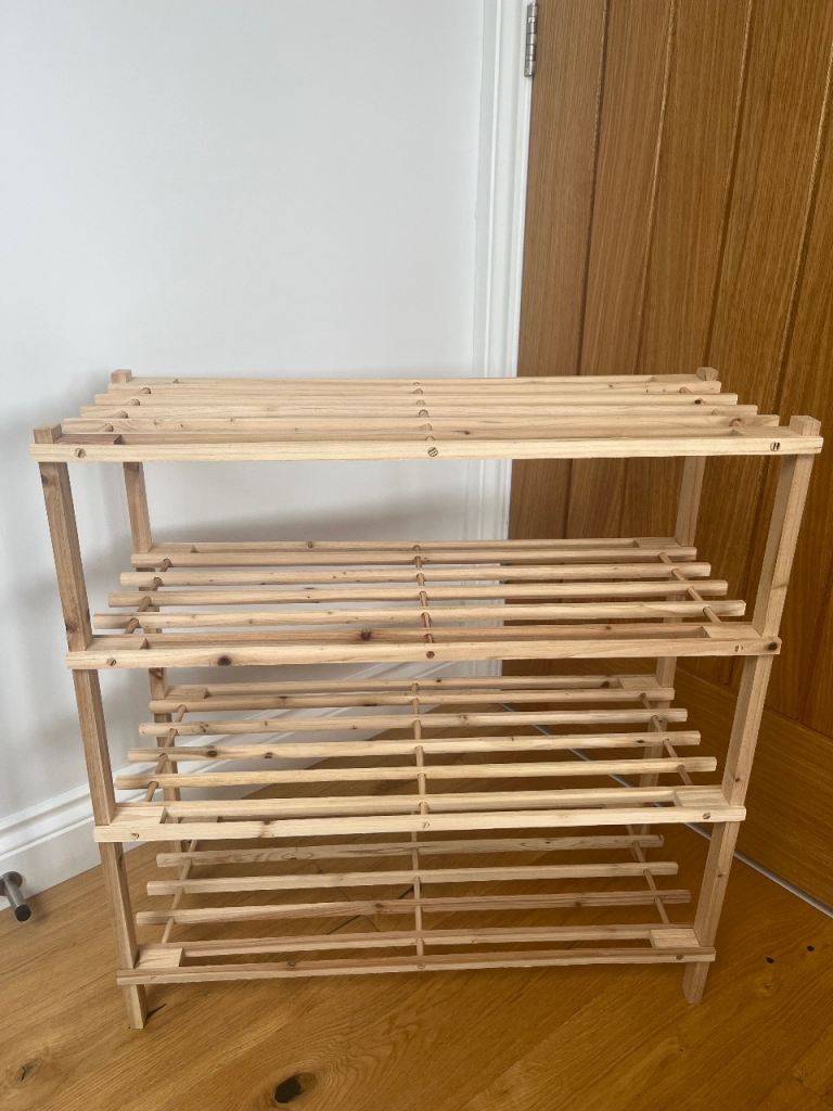 Wooden Shoe Rack with 4 Tiers – Good Condition