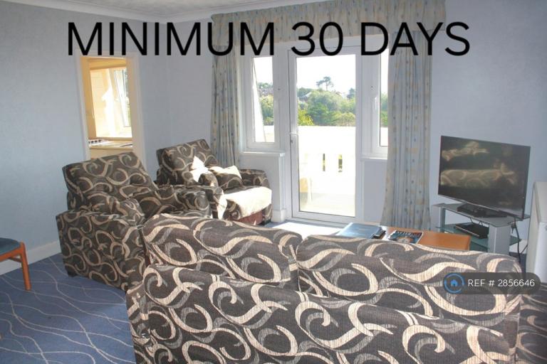 1 bedroom flat in Douglas Avenue, Exmouth, EX8 (1 bed) (#2856646)