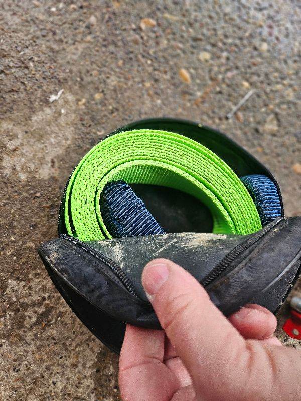 Heavy duty tow rope 