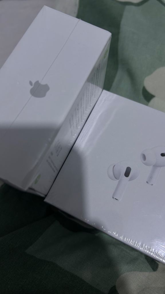 NEW Apple AirPods Pro 2nd Gen with USB-C Charging Case