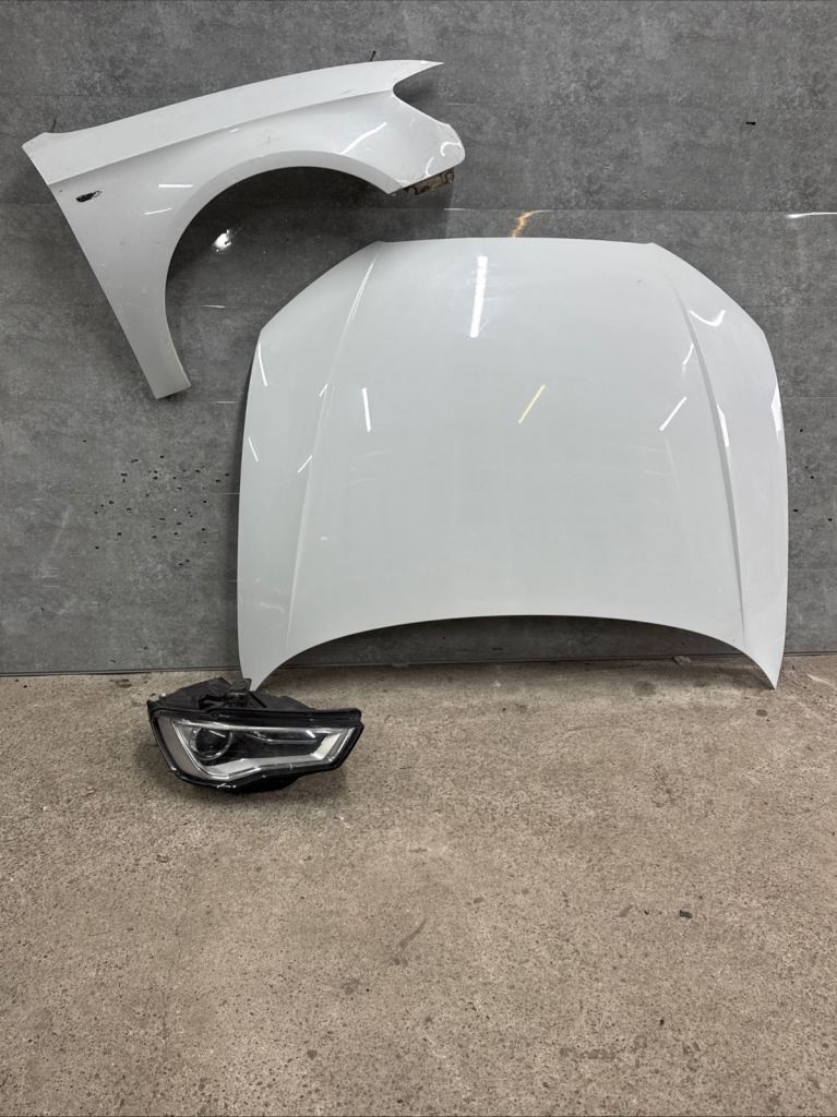 Audi A3 8v Bonnet Drivers Wing Xenon Headlight 2013 - 2016