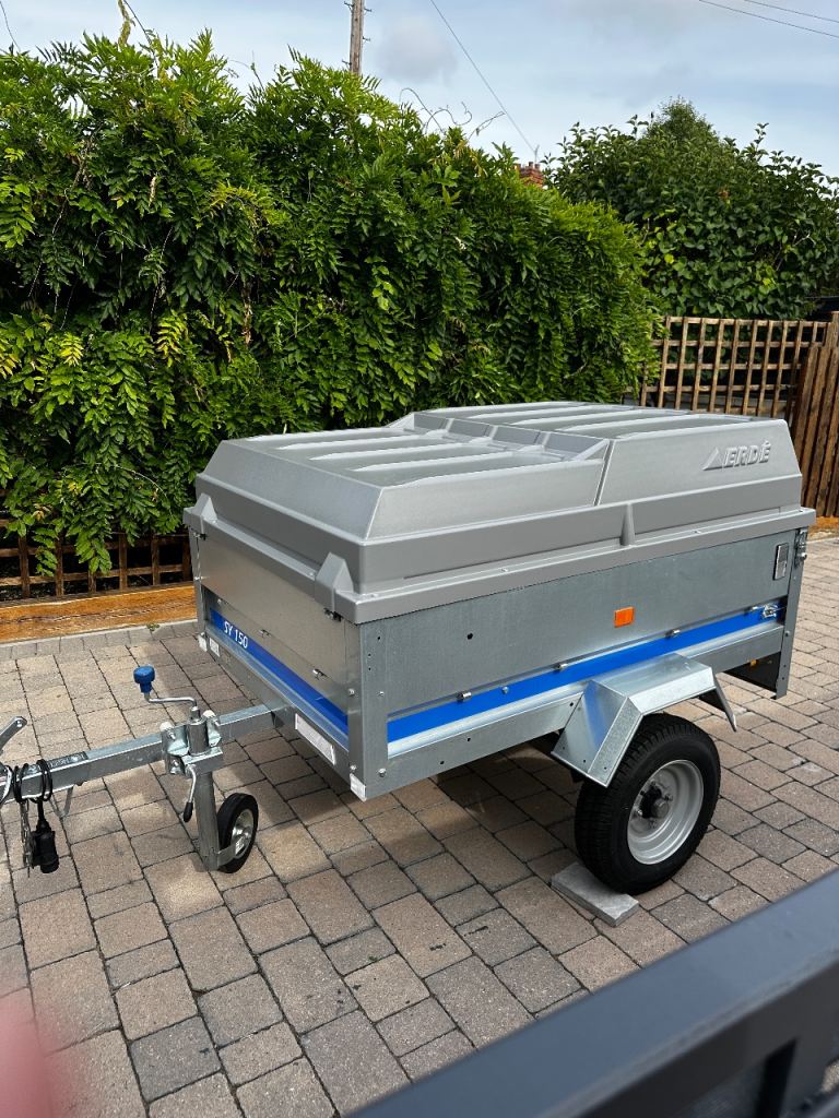 Camping trailer - Erde SY150 with lockable hard cover and free towbar lock