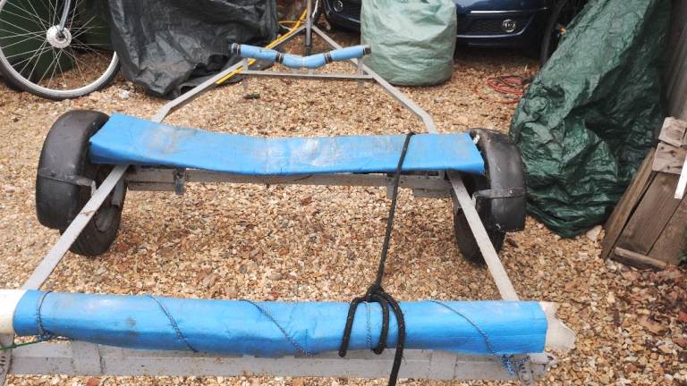Dinghy trailer, 13 feet box frame.