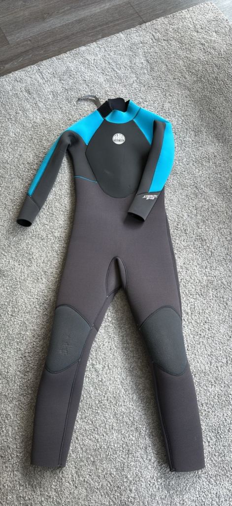 Kids wetsuit 