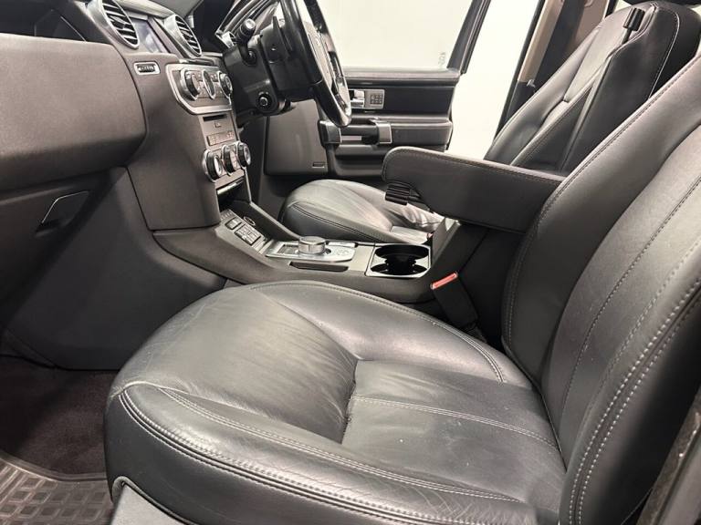 2016 Land Rover Discovery 4 3.0 SD V6 HSE Luxury SUV 5dr Diesel Auto 4WD Euro 6 (s/s) (256 bhp) E...