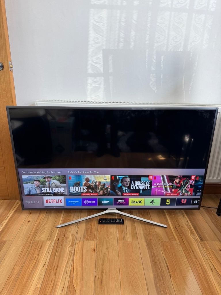 Samsung 55" 4K ULTRA HD CRYSTAL Smart TV UE55K5500AKXXU - Stand & Remote - Working | Excellent