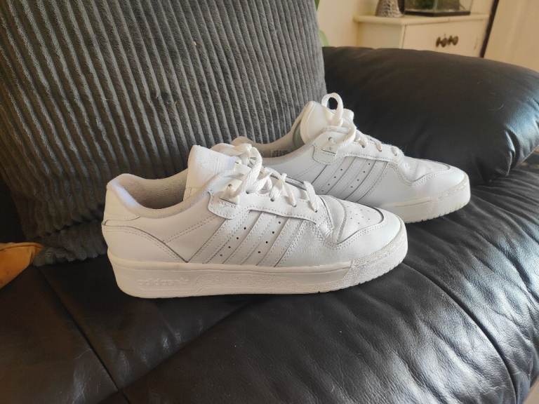 Adidas Rivalry Low sneakers 
