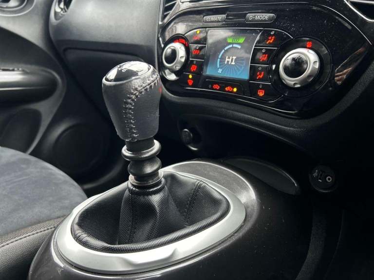 2017 Nissan Juke 1.2 DIG-T N-Connecta SUV 5dr Petrol Manual Euro 6 (s/s) (115 ps) SUV PETROL Manual