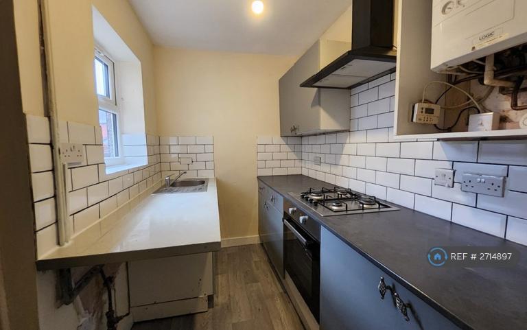 2 bedroom house in Schofield Street, Leigh, WN7 (2 bed) (#2714897)