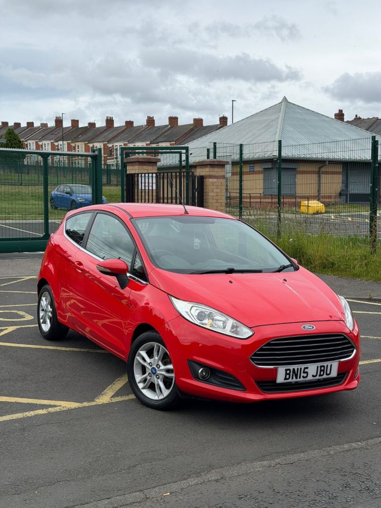 Ford, FIESTA, Hatchback, 2015, Manual, 1241 (cc), 3 doors