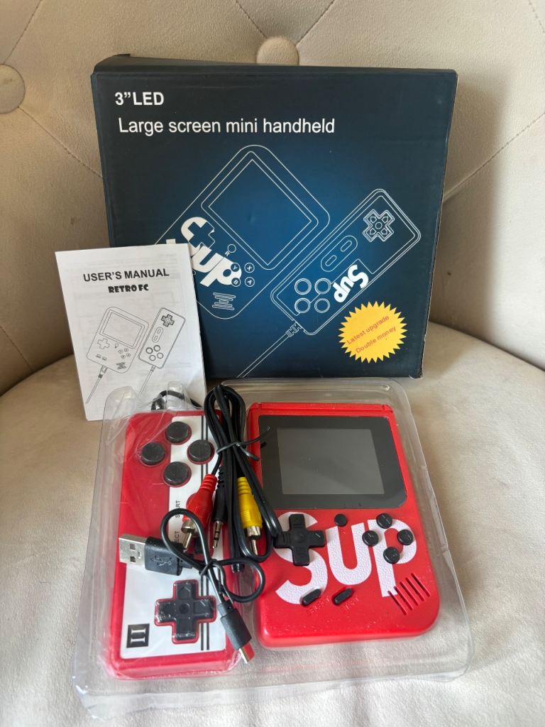 Retro FC 3" LED Mini Handheld Console – NEW, Red