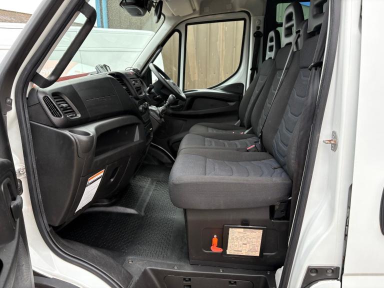 2019 Iveco Daily 3.0 HPI Welfare Van With TailLift NA Diesel Manual