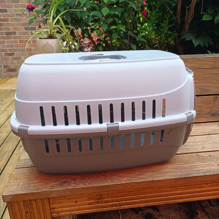 Pet carrier