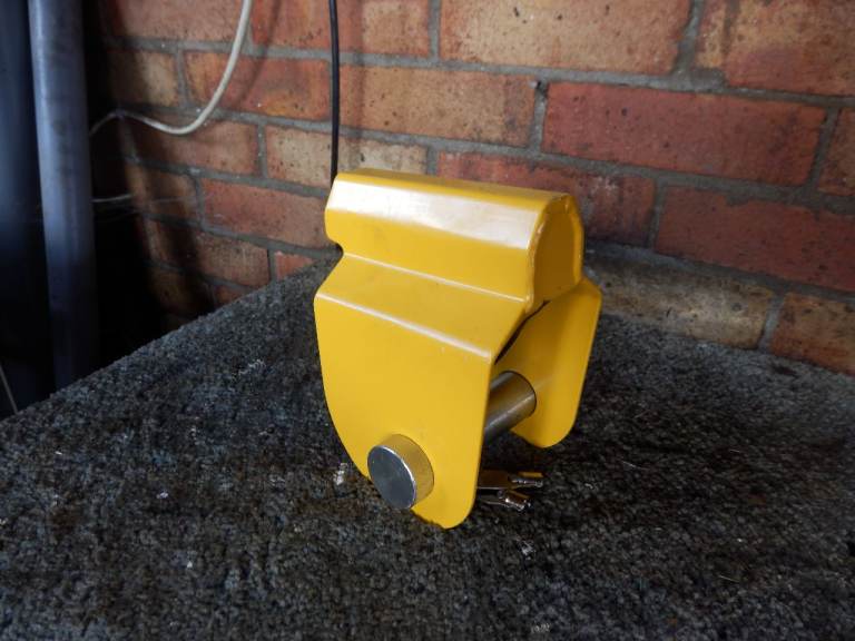 Maypole Caravan trailer hitchlock