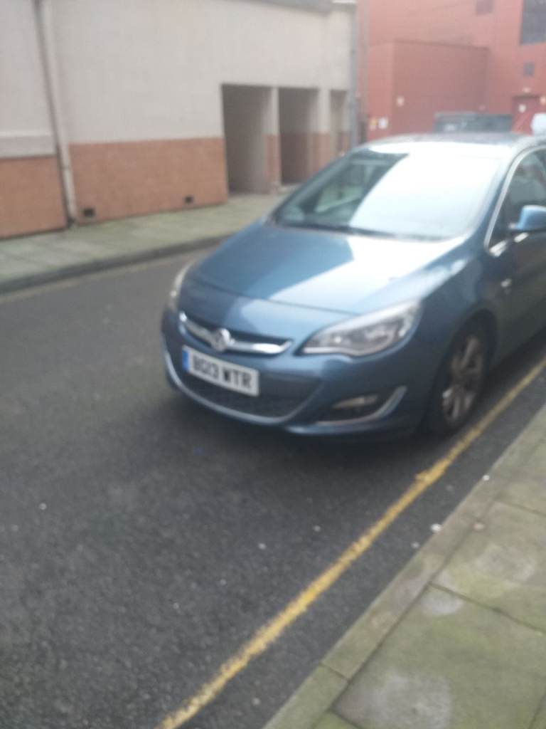 Vaulxhall Astra-2013 * Spare or Repair *