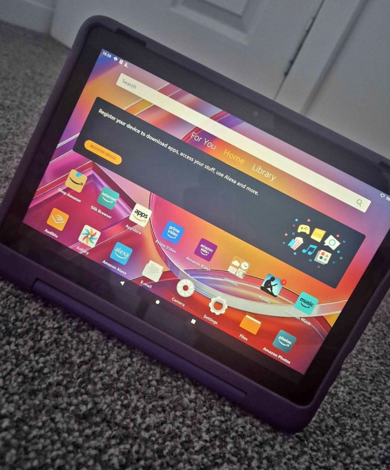 Amazon Fire HD 10 Tablet - 1080p Full HD - Immaculate