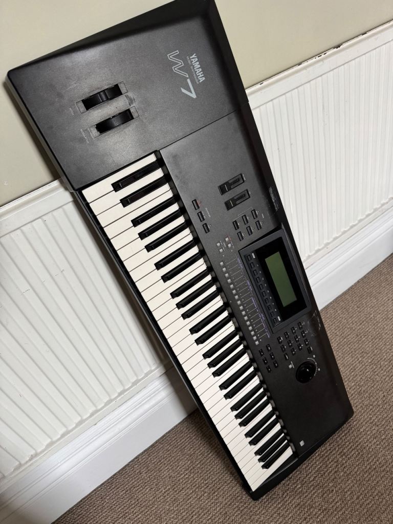 Yamaha W7 Workstation Synth