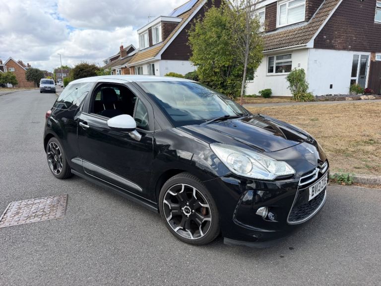 Citroen, DS3, Hatchback, 2013, Manual, 1560 (cc), 3 doors