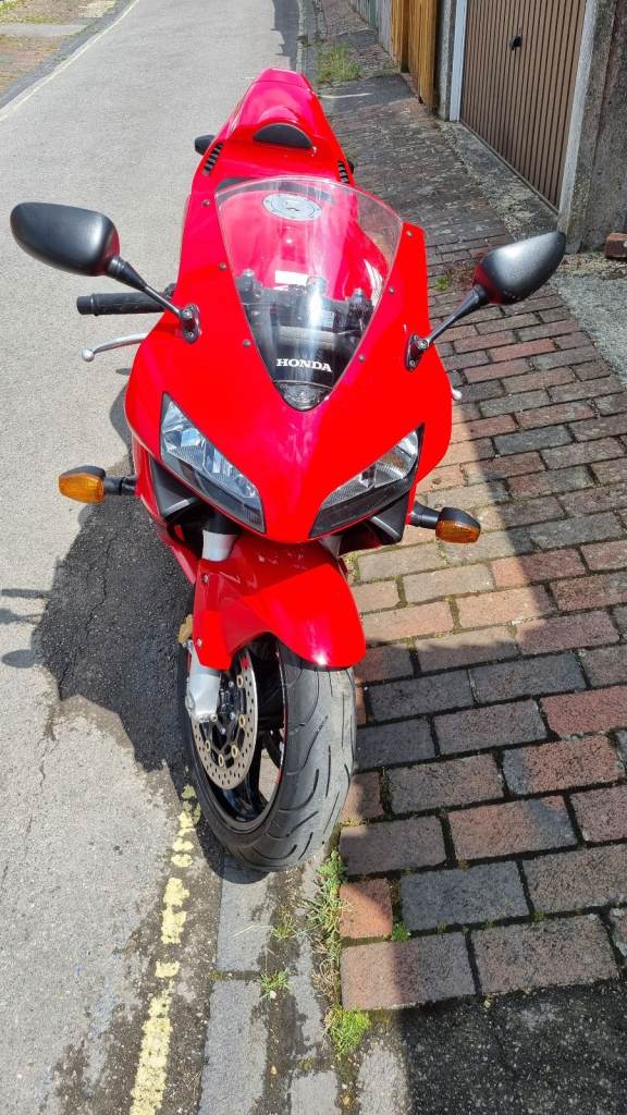 Honda, CBR 600 RR, 2003. Only 18k miles. MOT Oct 2026