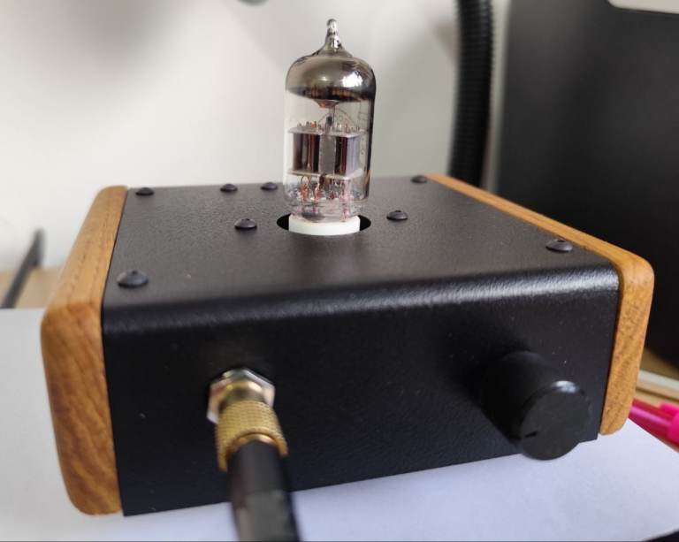 Zigis Audio Lab Rock’n Glass — Hybrid Tube Amplifier (Discontinued)