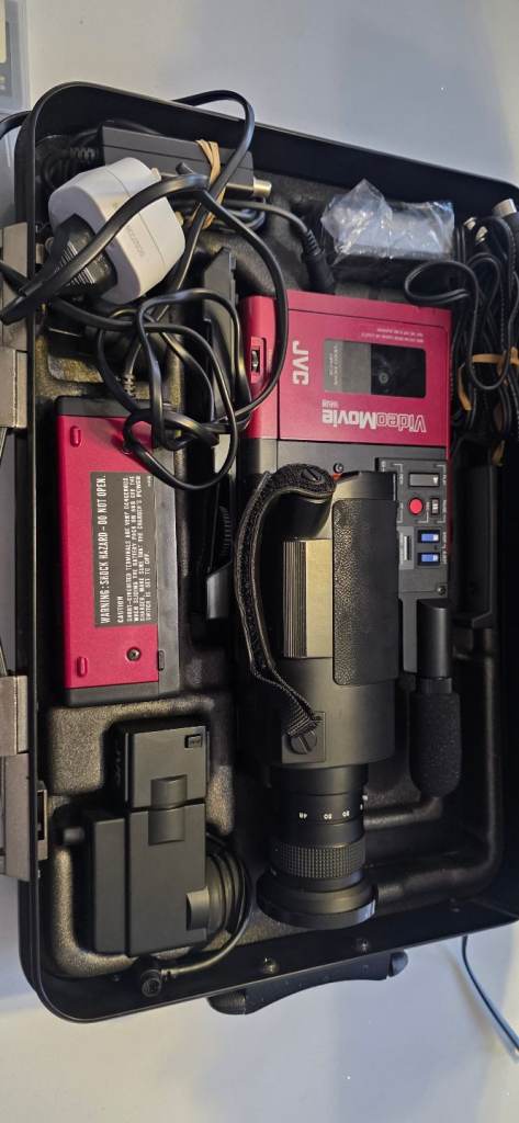 JVC VideoMovie VHS Camcorder – Red, Good Condition