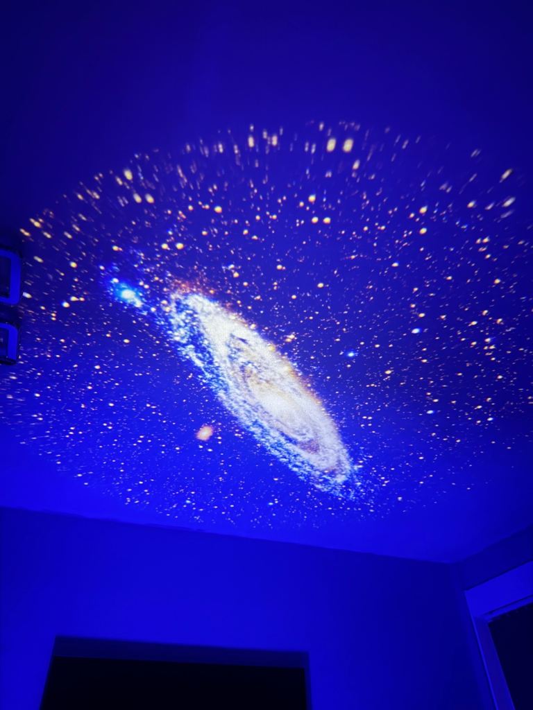 Galaxy projector 