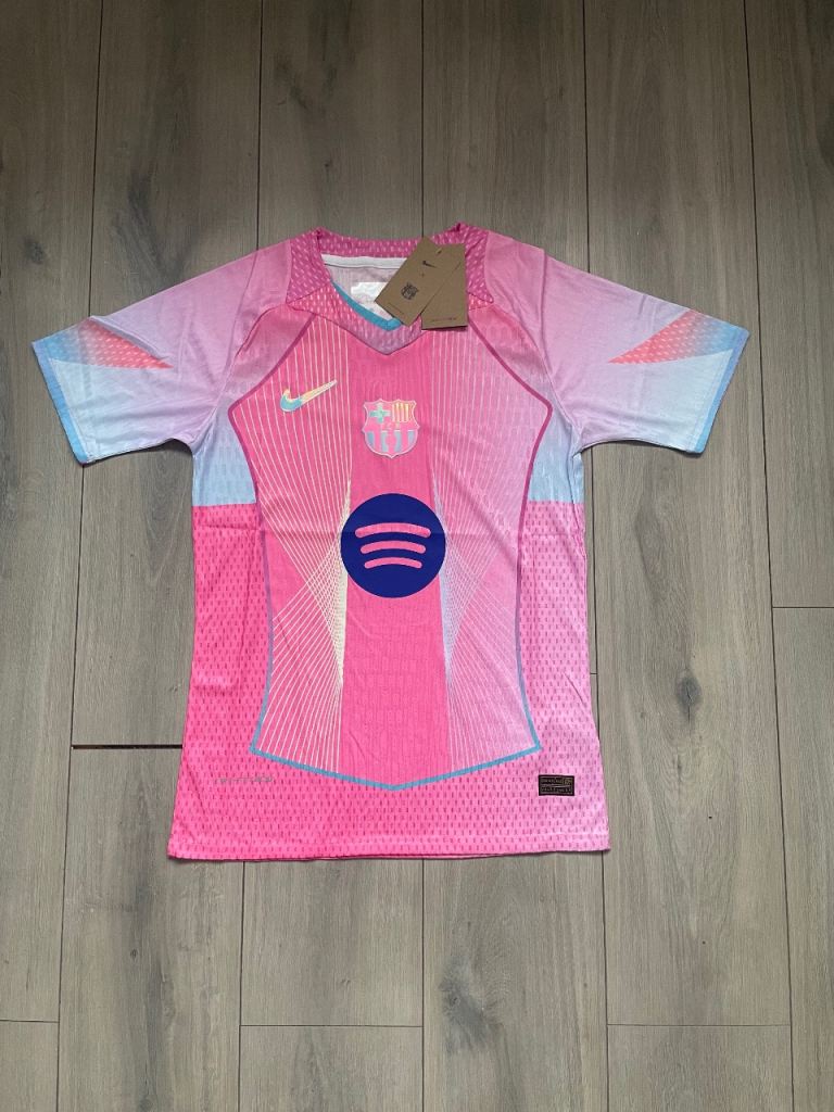 Nike FC Barcelona Pink Dream Aurora Concept Jersey Pink Football Shirt