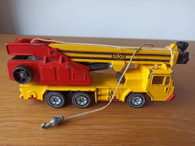 Siku Faun 6-wheel Mobile Crane Diecast Model