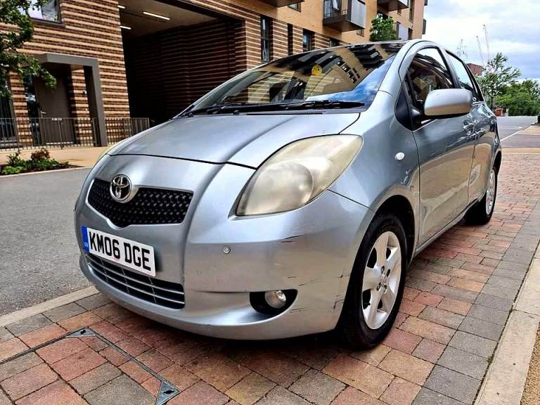 Toyota, YARIS, Hatchback, 2006, Manual, 1.3 Petrol Engine + Service History + Clean Example