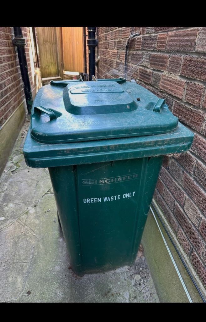 Green Waste Wheelie Bin – Good Used Condition