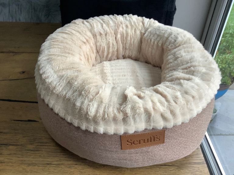 Scruffs small dog/cat bed