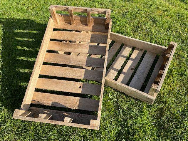 Vintage rustic slatted wooded vegetable crates/Boxes