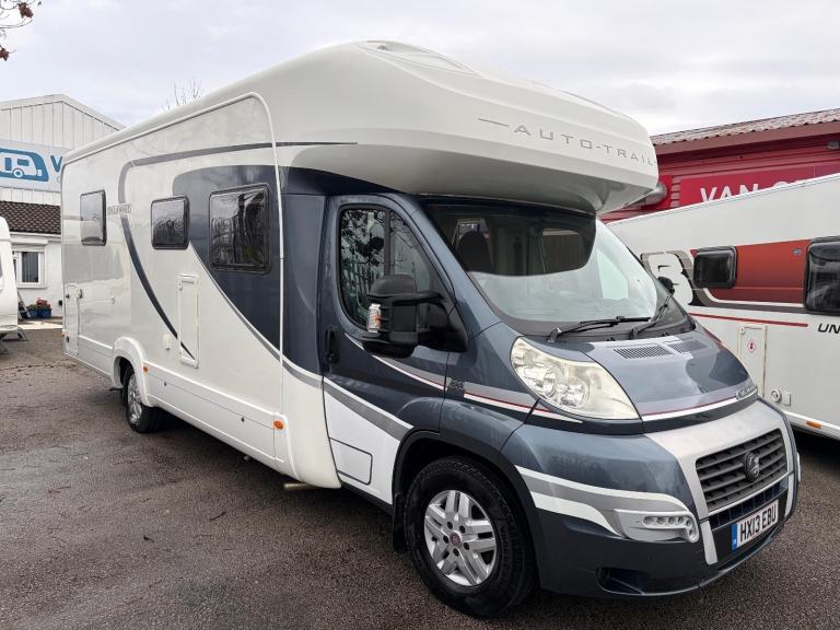 Auto Trail Frontier Delaware 4 berth 2013 **AUTO**GREAT CONDITION**