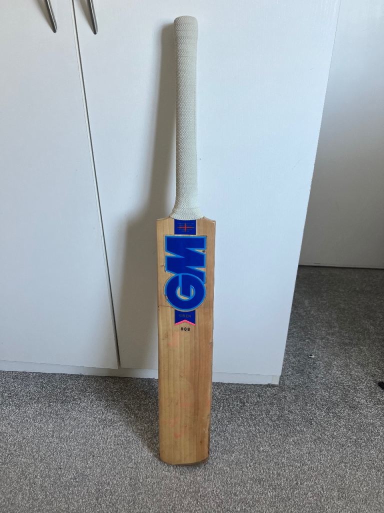 GM cricket bat