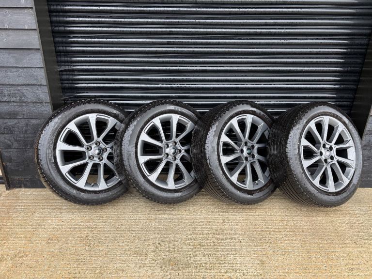 Land Rover Range Rover Discovery 21” Wheels And Tyres Michelin All Season