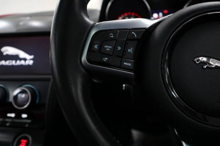 2019 19 JAGUAR F-TYPE 3.0 V6 GPF R-DYNAMIC COUPE 2DR PETROL AUTO EURO 6 (S/S) (3