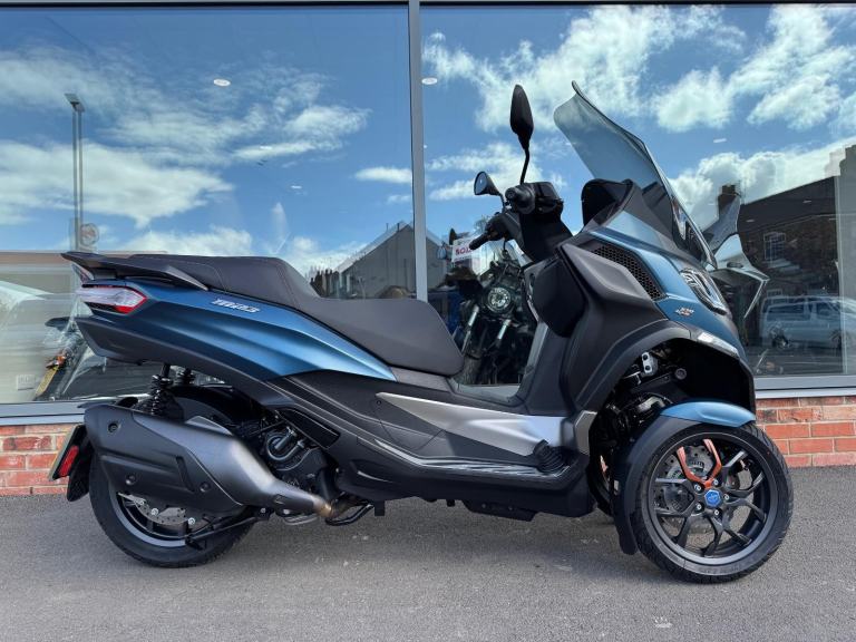 Piaggio MP3 530 exclusive