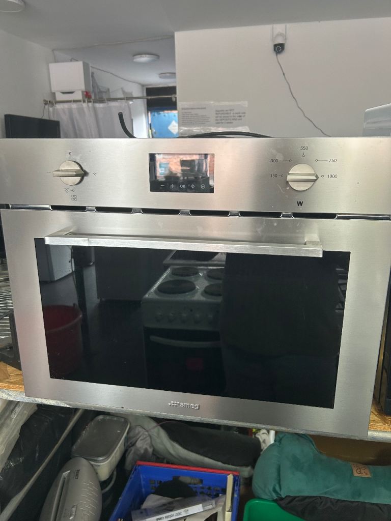 SMEG Integrated Microwave 