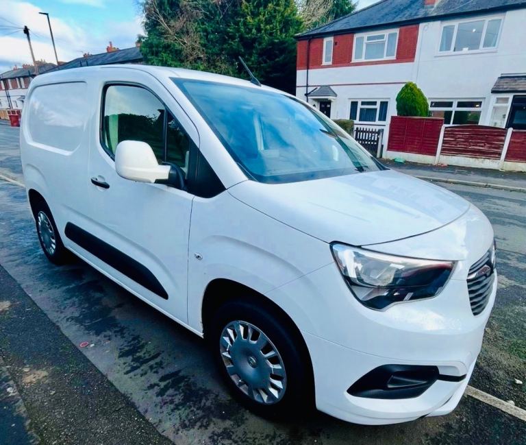 Vauxhall combo van Sportive 3 SEATS, Panel Van, 2021, Manual,TURBO DIESAL, NO VAT