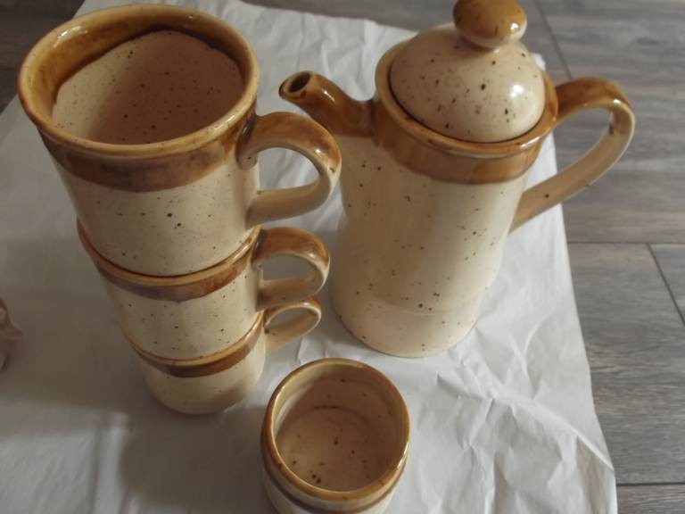 Coffee Pot 3 Mugs Sugar Bowl Sadler Drip Glaze So Retro