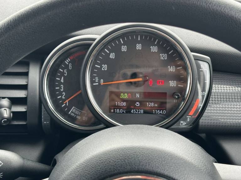 2017 MINI Hatch 1.5 Cooper Hatchback 5dr Petrol Manual Euro 6 (s/s) (136 ps) Hatchback Petrol Manual