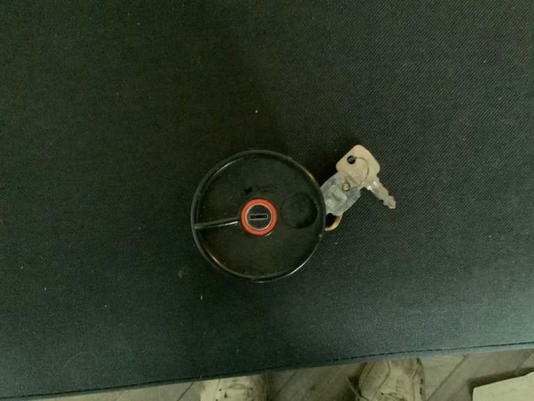 Fuel cap