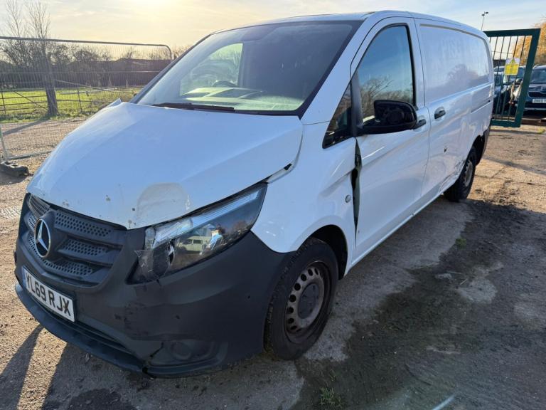 2020 Mercedes-Benz Vito 110CDI Pure Van Accident Damaged Salvage  PANEL VAN Diesel Manual